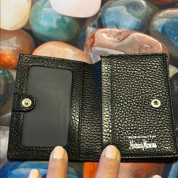 Neiman Marcus Black Leather ID Credit Card and Cash Wallet new without tags - Picture 5 of 9